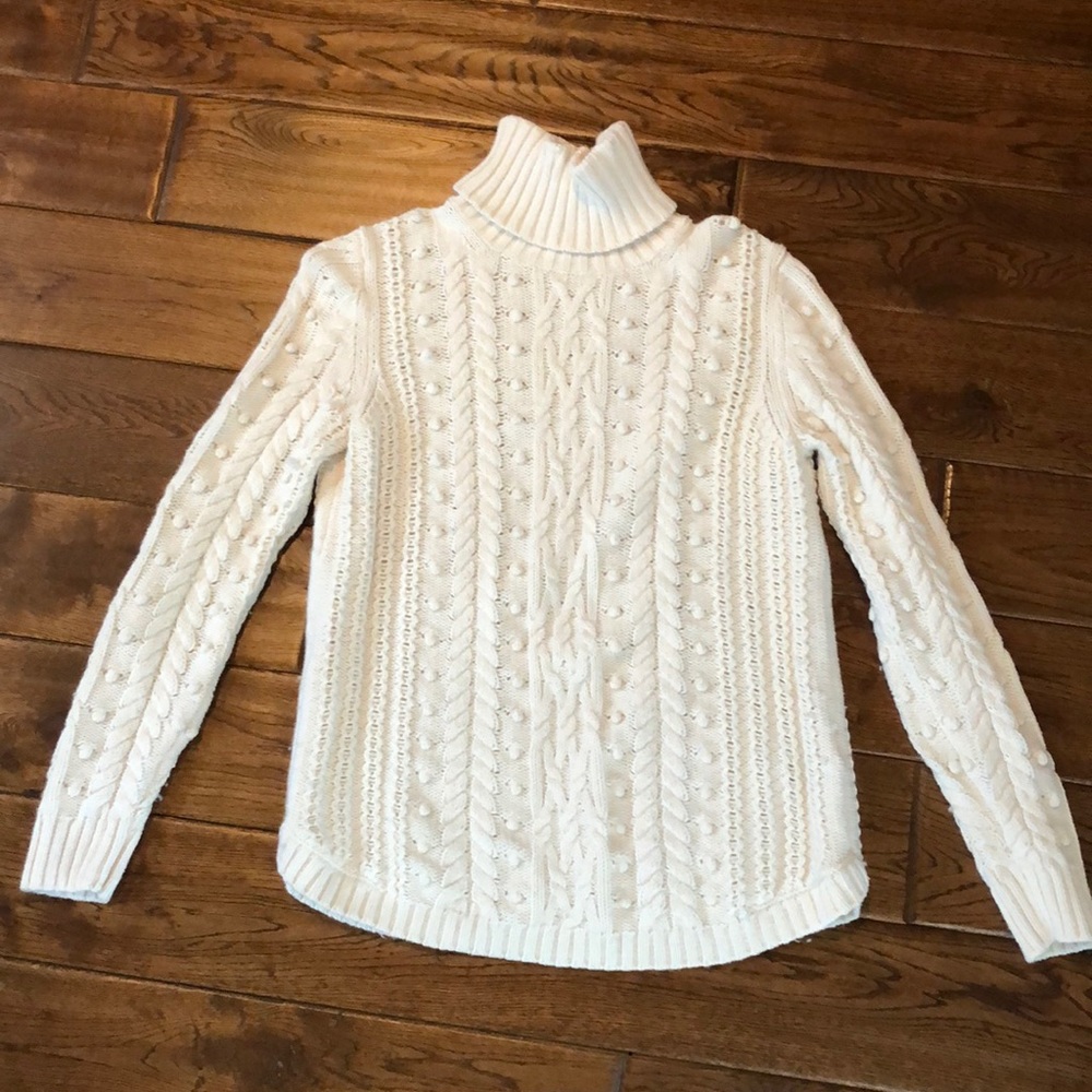 Turtle neck sweater